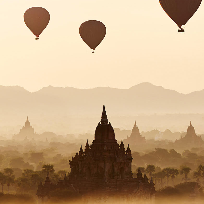 NewingerART: Detail of "Bagan balloons #3" (Dario Mitidieri, 2018)